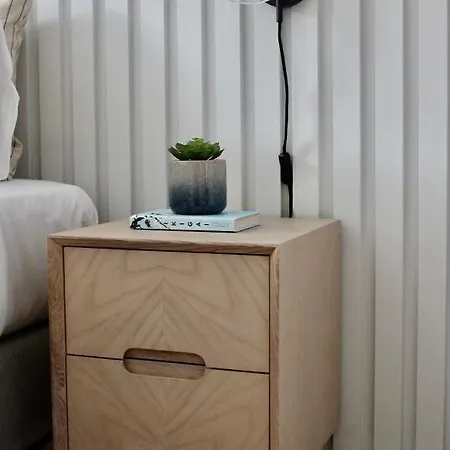 Sutcliffe House شقة *