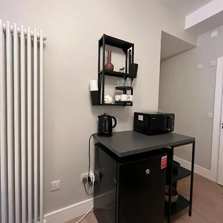 Sutcliffe House * دبلن