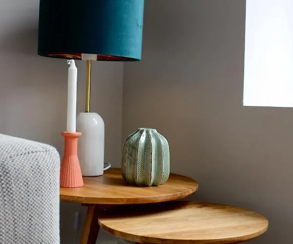 Sutcliffe House דירה